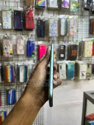Apple iPhone 11 128GB (Used)