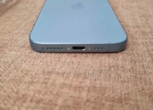 Apple iPhone 17 (Used)
