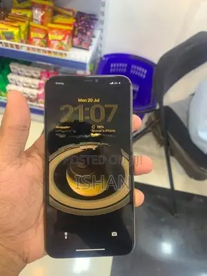Apple iPhone 11 Pro Max Gold (Used)