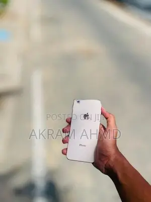 Apple iPhone 8 (Used)