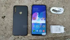 Huawei Y7p 4GB(RAM) 64GB(ROM) (Used)