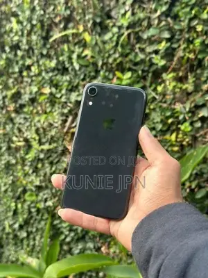 Apple iPhone XR (Used)