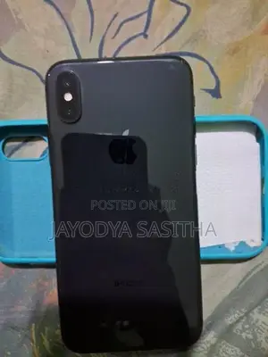 Apple iPhone X (Used)