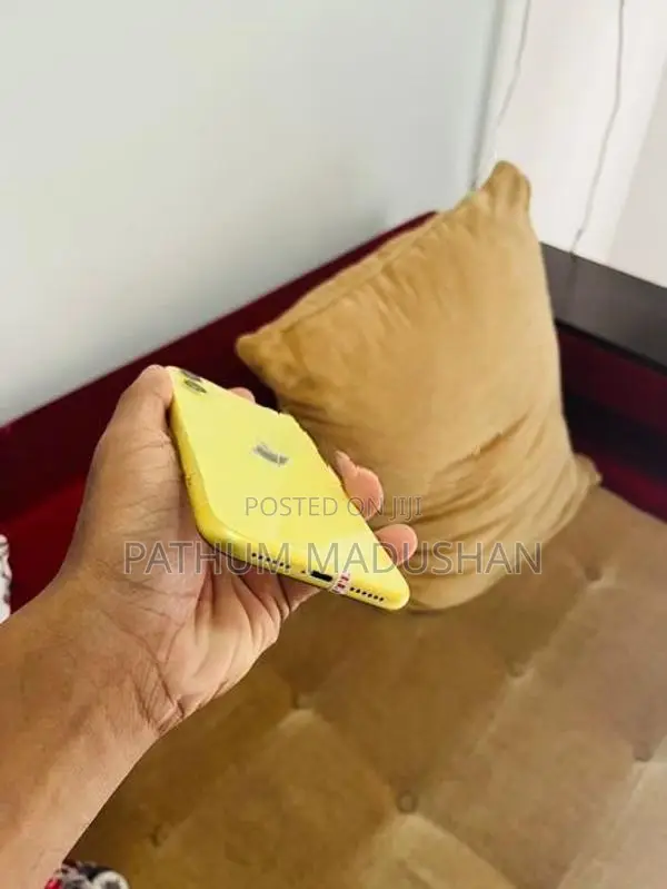 Apple iPhone 11 128 GB (Used)