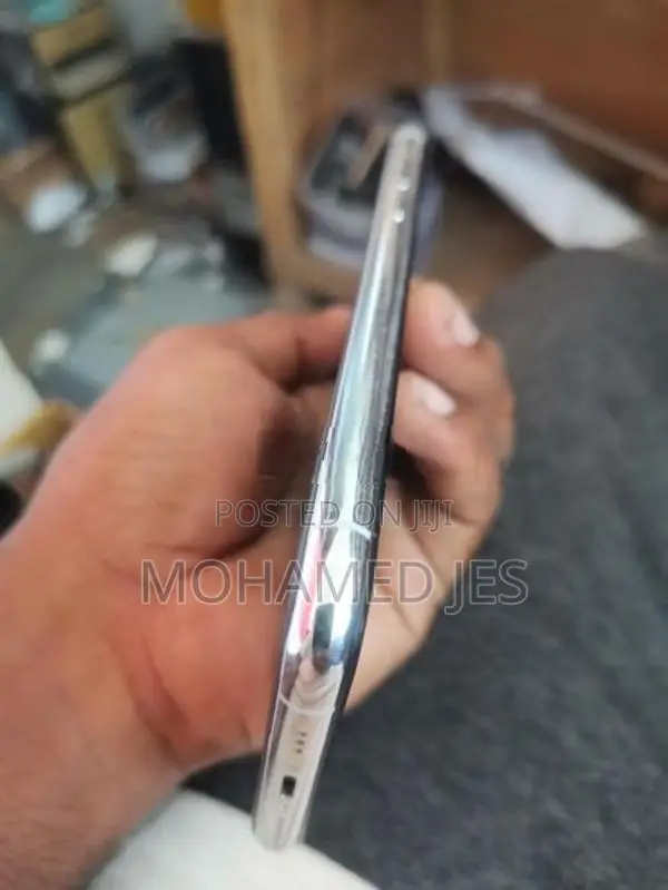 Apple iPhone 11 Pro (Used)