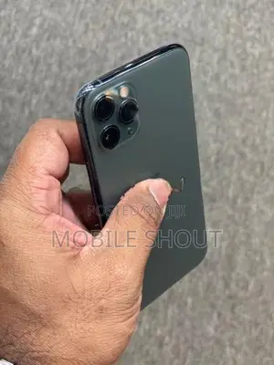 Apple iPhone 11 Pro 256GB (Used)