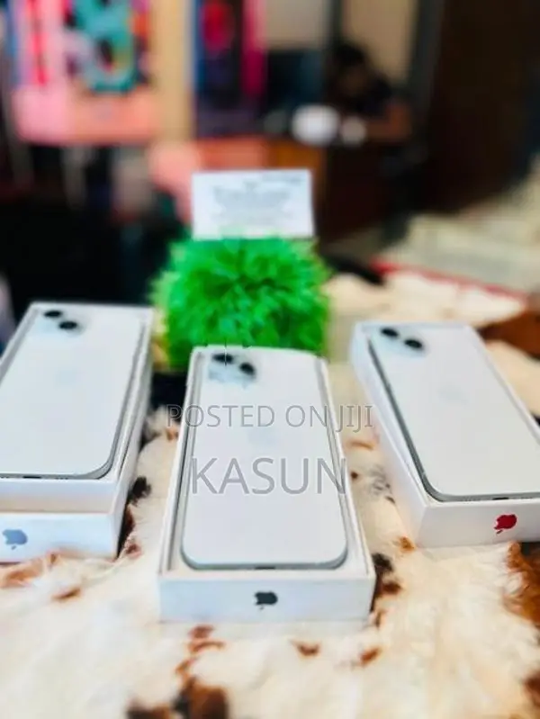 Apple iPhone 15 (Used)