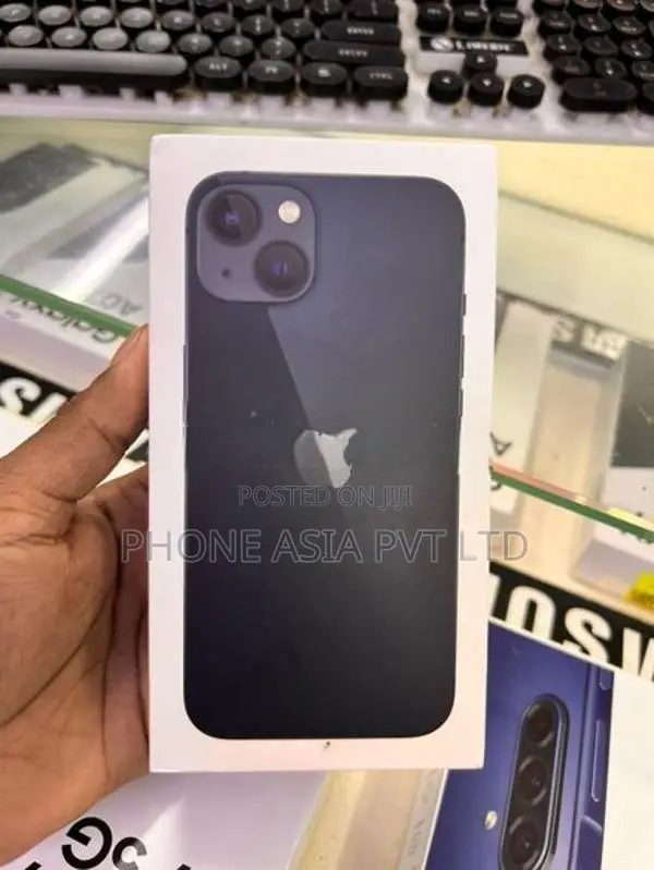 Apple iPhone 13 (Brand New)