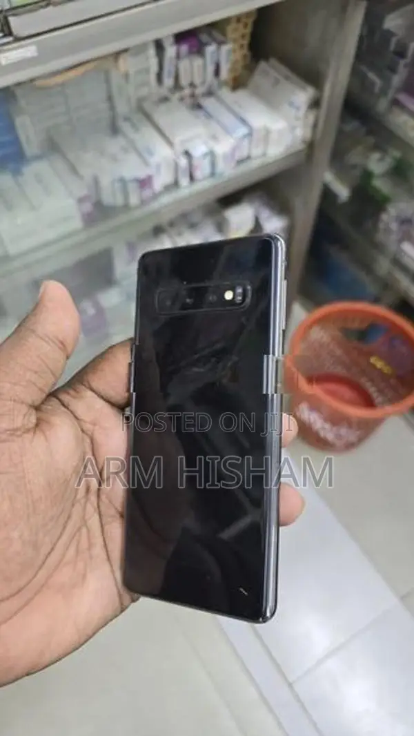 Samsung Galaxy S10 (Used)