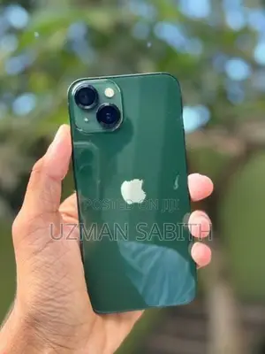 Apple iPhone 13 (Used)