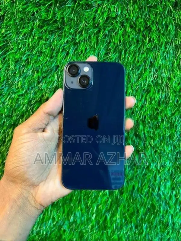 Apple iPhone 13 (Used)