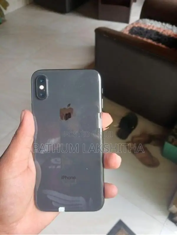 Apple iPhone X (Used)