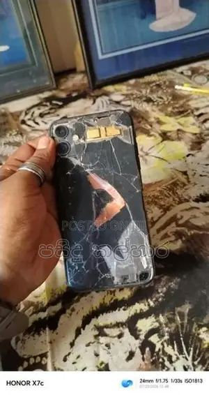 Apple iPhone 11 (Used)