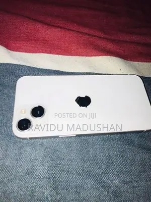 Apple iPhone 13 (Used)