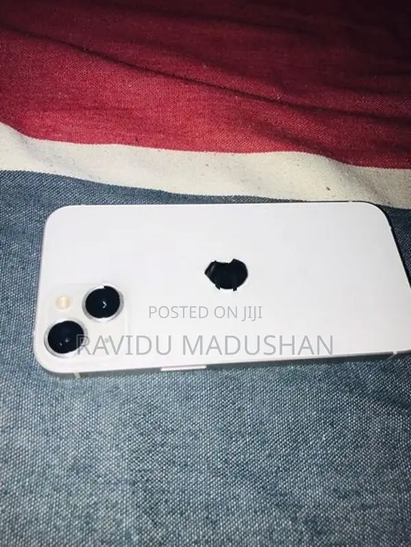 Apple iPhone 13 (Used)
