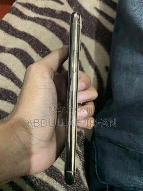 Apple iPhone 11 Pro (Used)