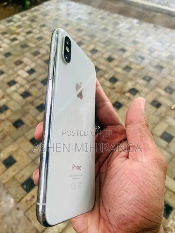 Apple iPhone XS (Used)
