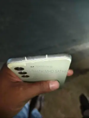 Samsung Galaxy S21 FE (Used)
