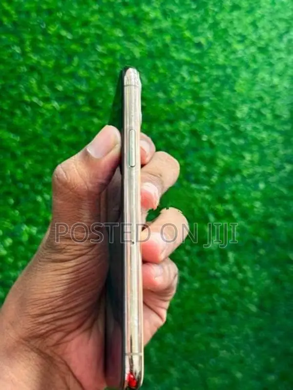 Apple iPhone 11 Pro 256GB (Used)