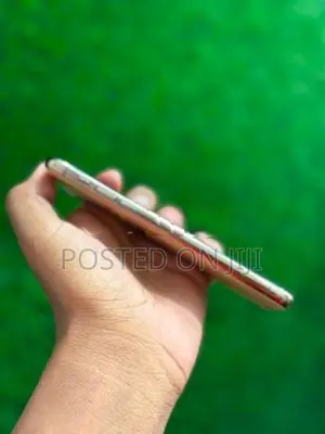 Apple iPhone 11 Pro 256GB (Used)