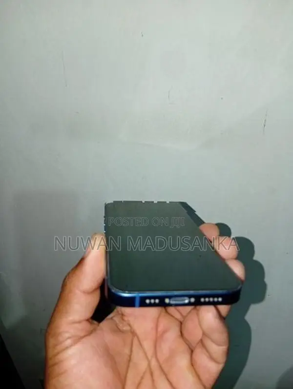 Apple iPhone 13 Ios 26.5 (Used)