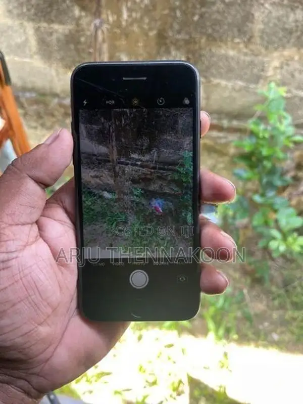 Apple iPhone 7 128GB (Used)