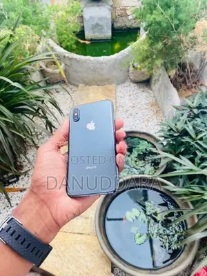 Apple iPhone XS I phone (Used)