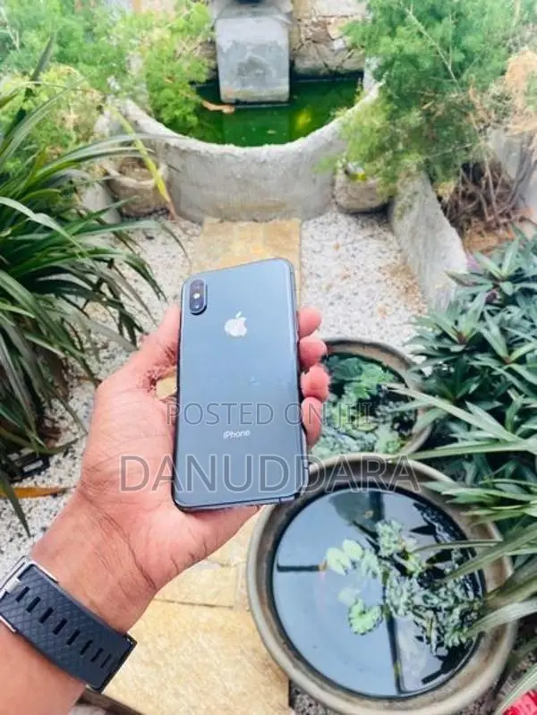 Apple iPhone XS I phone (Used)
