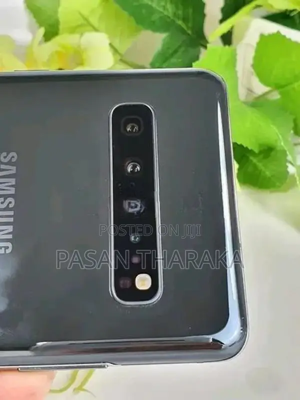 Samsung Galaxy S10 5g 256gb/8+8 gb (Used)
