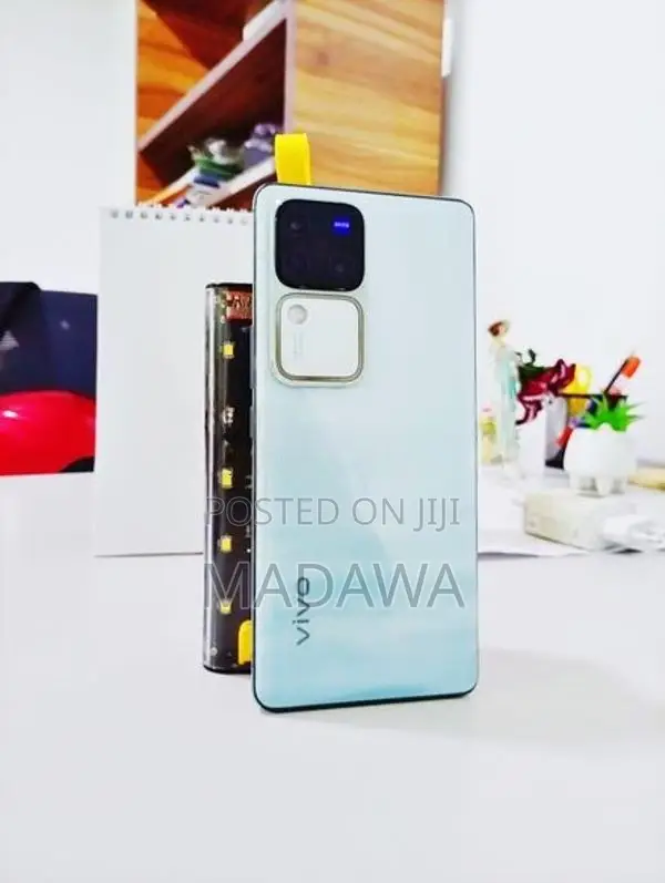 Vivo V30 Pro (Used)