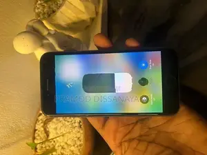 Apple iPhone 8 (Used)