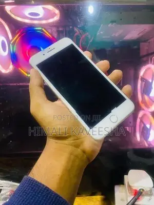Apple iPhone 8 Plus (Used)