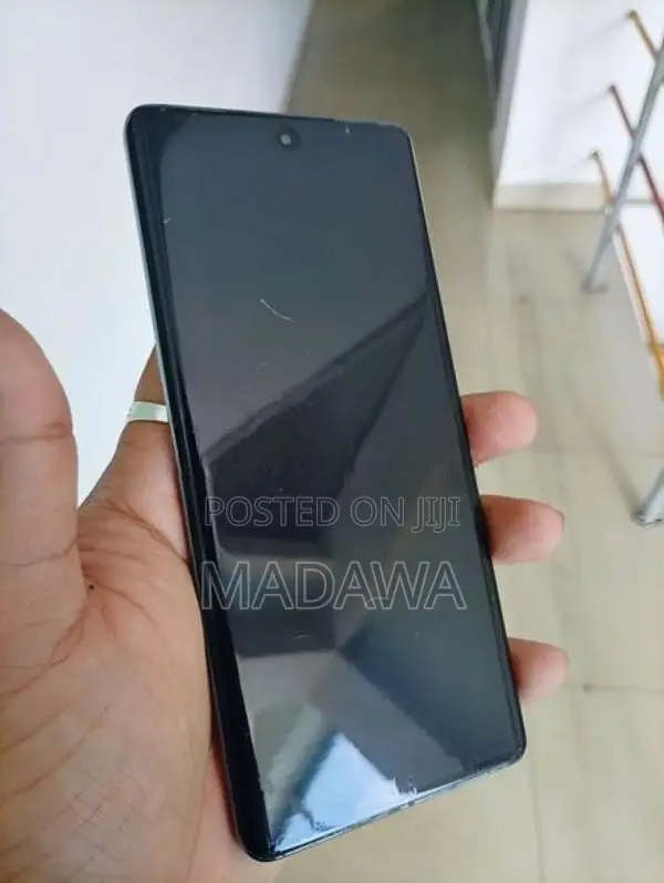 Vivo V30 Pro (Used)