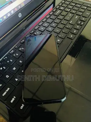 Apple iPhone XS (Used)