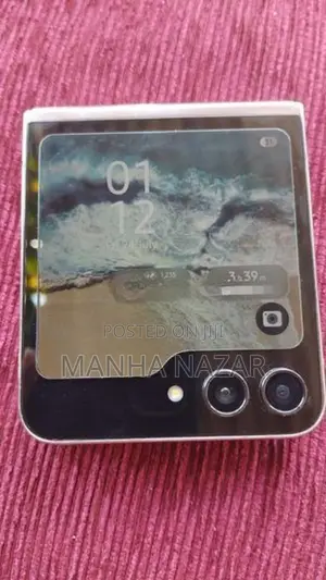 Samsung Galaxy Z Flip 5 (Used)