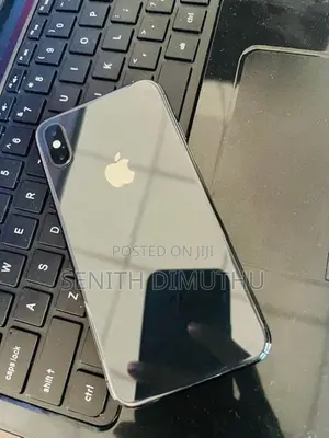 Apple iPhone XS (Used)