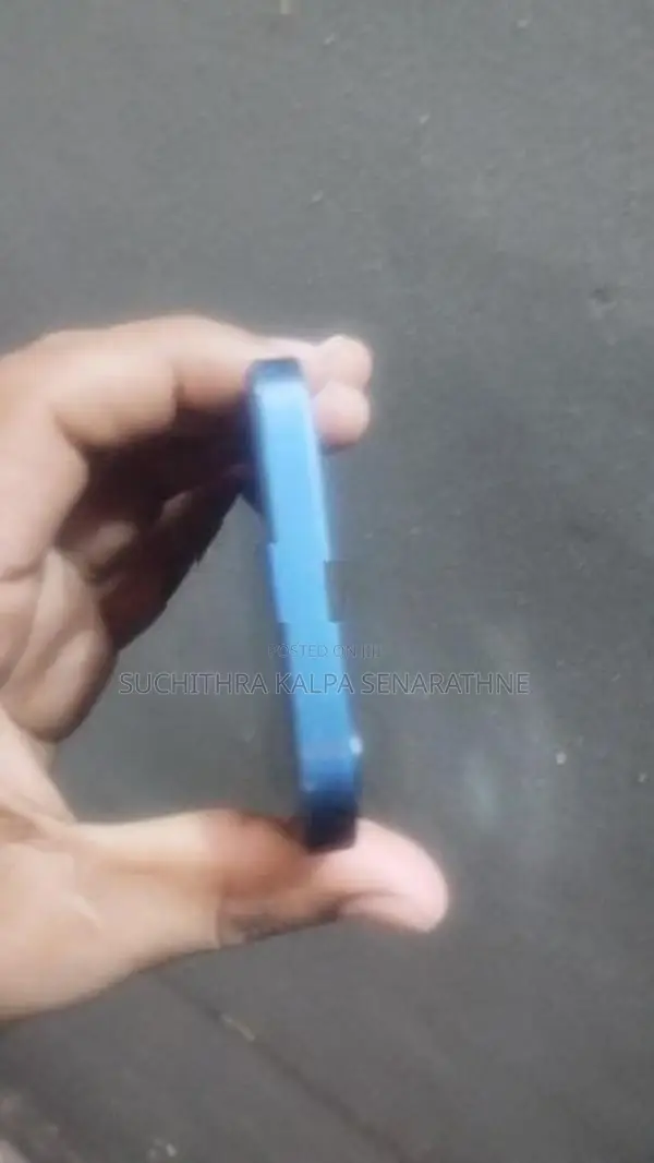 Apple iPhone 12 (Used)