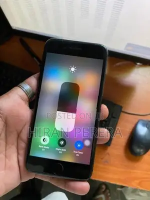 Apple iPhone 8 (Used)