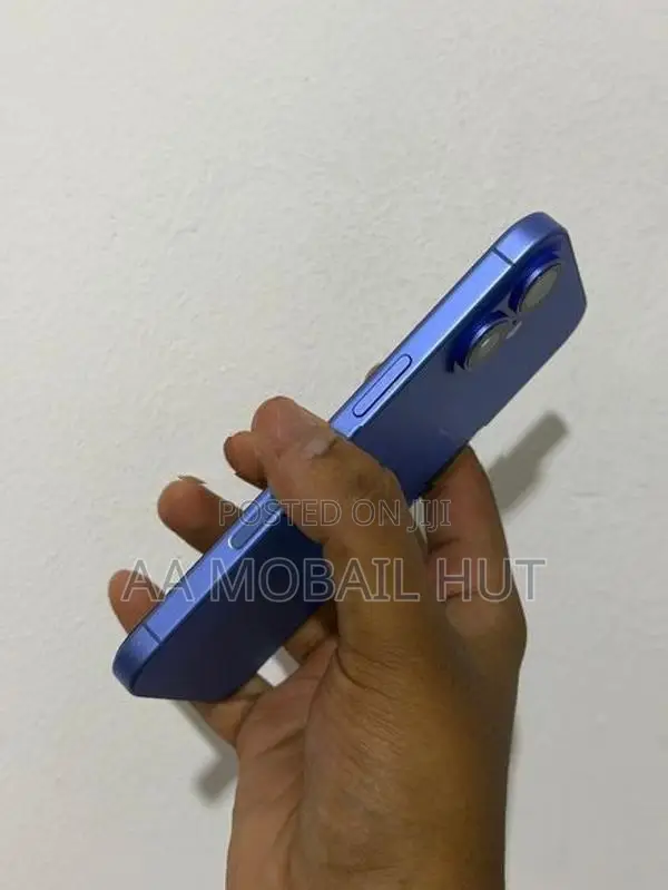 Apple iPhone 16 128GB (Used)