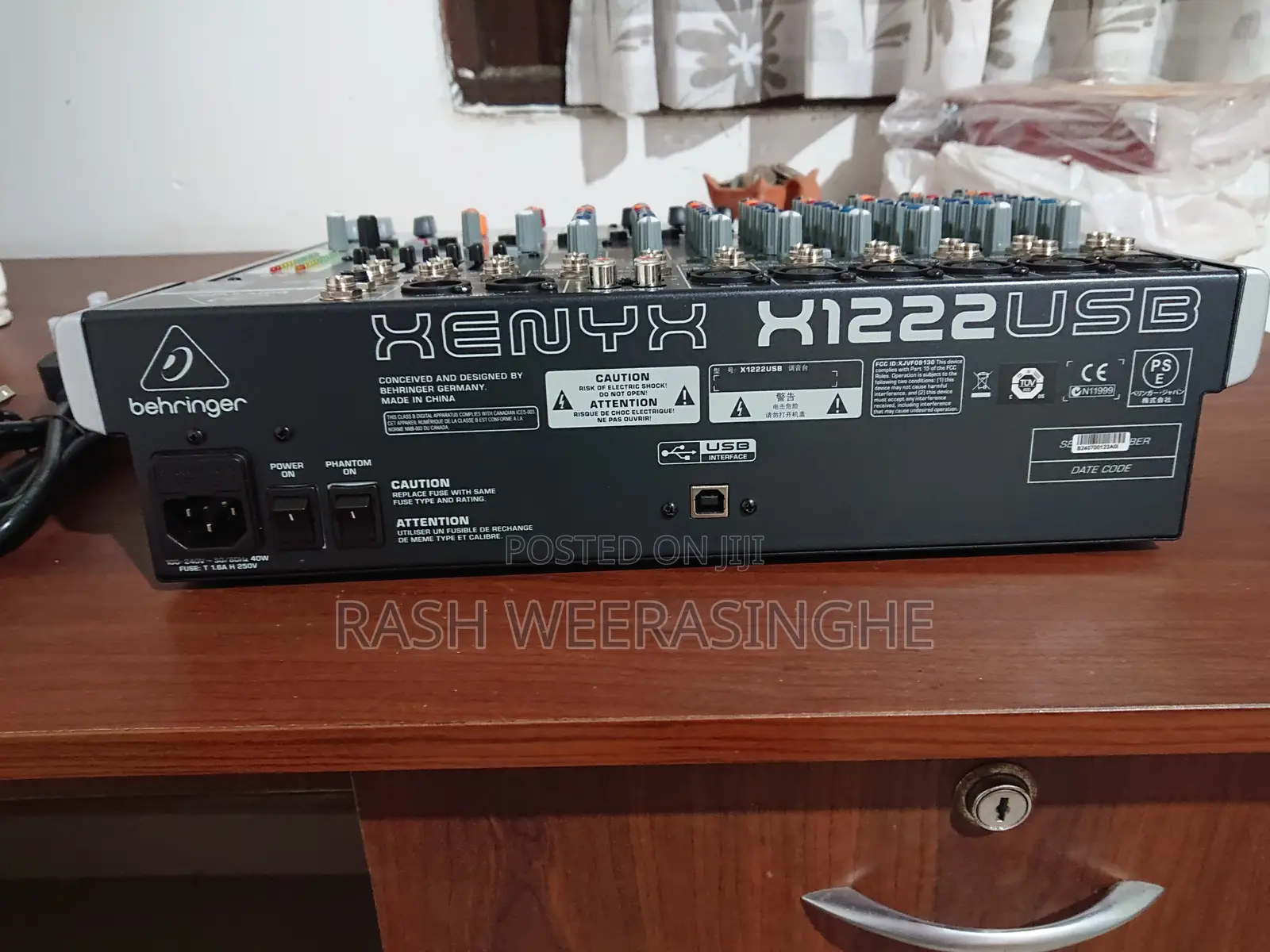 Behringer Xenyx X1222 USB Mixer