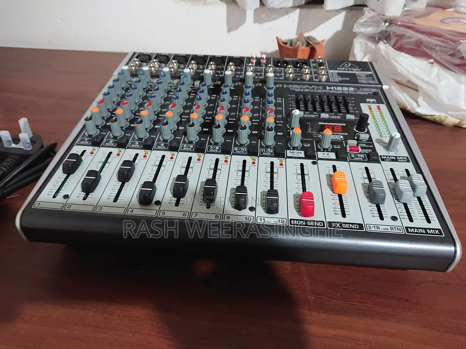 Behringer Xenyx X1222 USB Mixer
