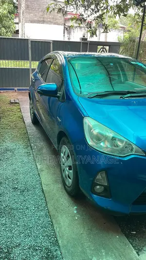 Toyota Aqua 2013 Blue