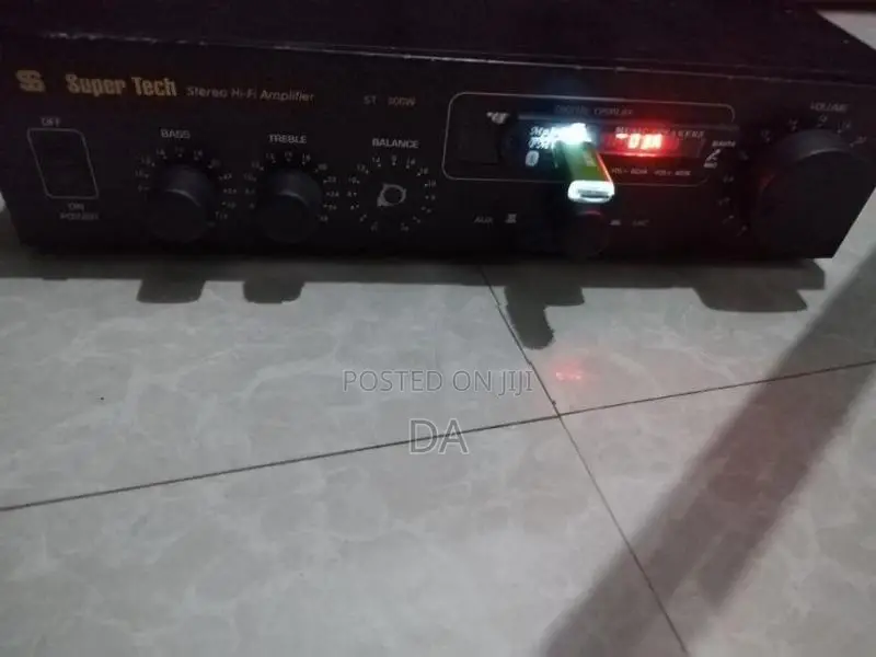 Amplifier with Speakers