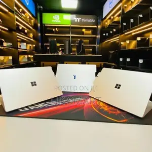 Microsoft Surface Laptop 4 i5-1145G 8GB Ram 256SSD 11th Gen - Touch