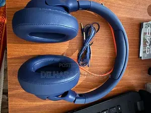 JBL Headphone Tune 720BT & Earbuds