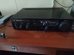 Amplifier with Speakers