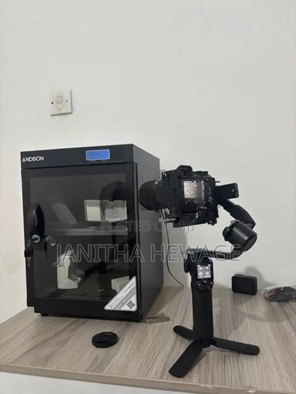 Sony A6700 with Sigma 30mm DJI RS3 Mini Dry Box 128GB