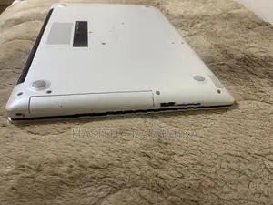 Dell Inspiron 3581 Laptop