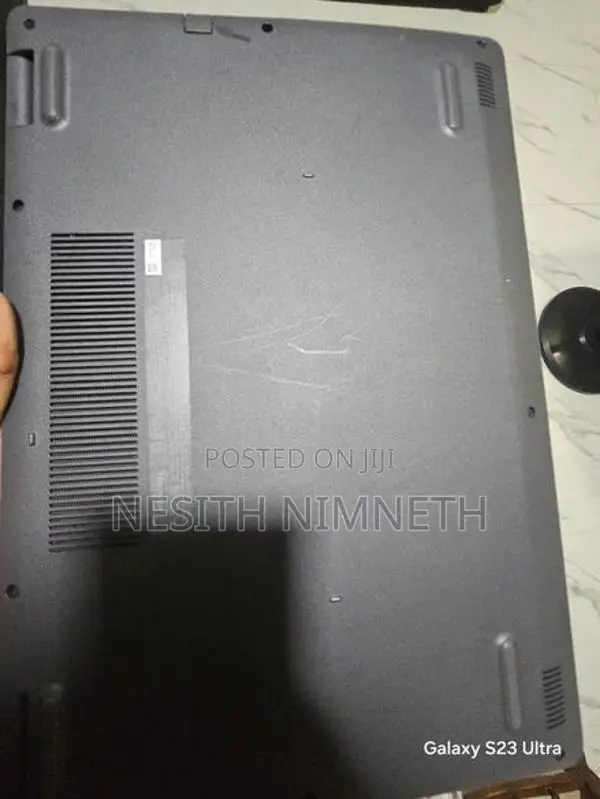 Dell Inspiron 3502