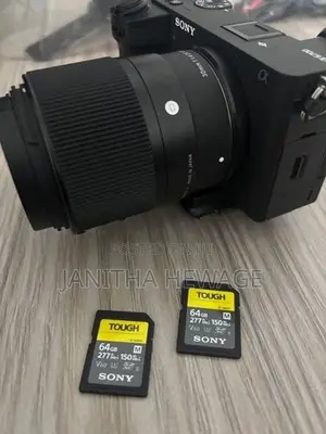 Sony A6700 with Sigma 30mm DJI RS3 Mini Dry Box 128GB
